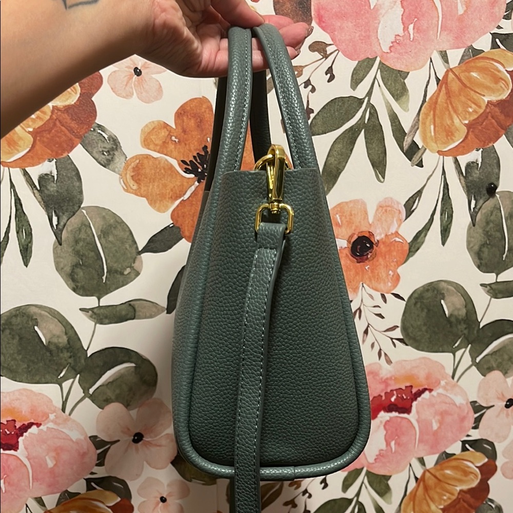 Neutral Structured Leather Tote With Adjustable S… - image 6